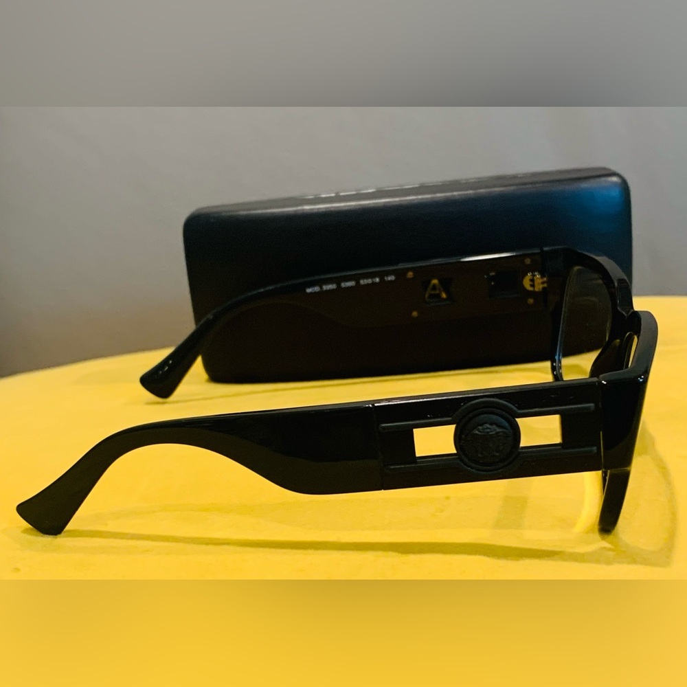New Men’s Versace Eyeglasses - Picture 9 of 11